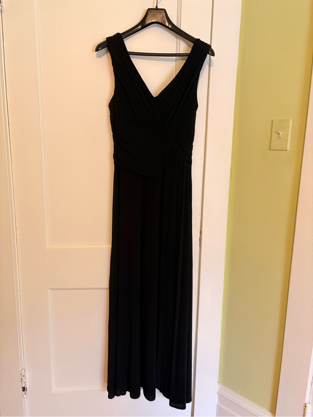 Coast US Size 10, UK size 14 Elegant Black V-Neck Ruched Maxi Dress Grecian Cowl